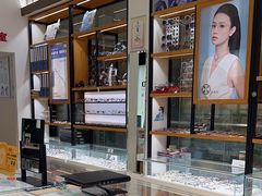 -青岛亨得利眼镜(黄岛家佳源店)