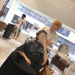 -I+造型烫发染发