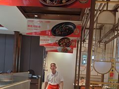 -阿瓦山寨·湘菜现炒·剁椒鱼头王(咸阳总店)