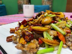 -香巴拉云南餐厅(华莱坞店)