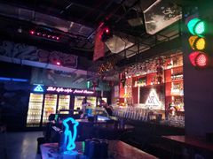 -UP嘻哈酒吧(粉巢店)