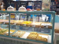 面包甜点陈列柜-桃源村(老门东店)