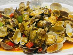 葱姜炒花甲-四川小胡子海鲜(丁村万人海鲜广场店)