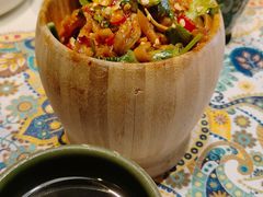 -云海肴·汽锅鸡·云南菜(天山百盛优客店)