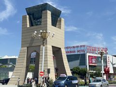 -霍尔果斯国门景区