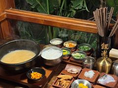 -银米·云南传统过桥米线(双廊黑金冠店)