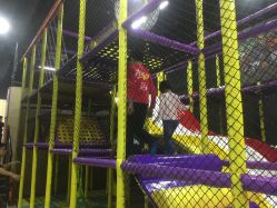 -蹦贝运动中心·蹦床·攀岩·闯关(龙岗店)