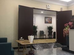 -花居酒店(苏州高教区尹山湖地铁站店)