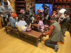 -探洞工场(丹尼斯7天地店)