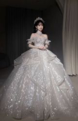 -莫小姐婚纱
