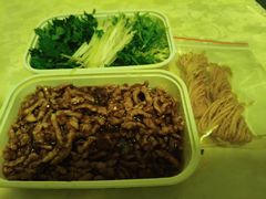 -小桃红·东北菜·春饼烤鸭(南阳湖街店)