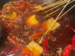 -两三事小郡肝串串香火锅(桂庙店)