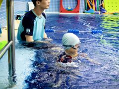 -龙格亲子游泳·水育早教运动中心(绿宝中心)