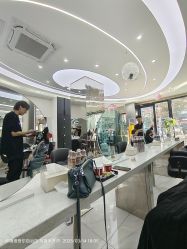 -MOVAN  HAIR莫凡匠人发型屋