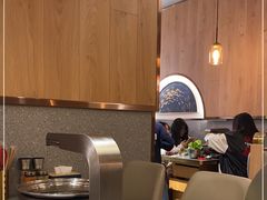 大堂-围炉肉舍丹东海鲜烤肉·烤活鳗(步行街店)