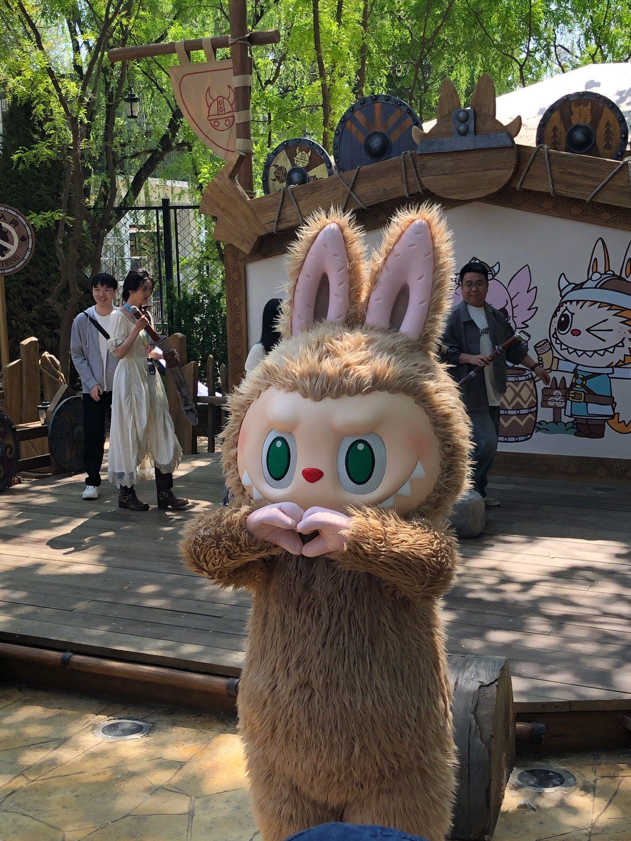 泡泡玛特乐园 精灵勇士labubu超可爱