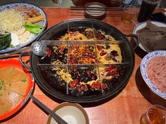 -周小明火锅(黑金冠社区店)