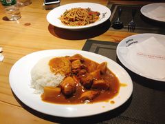 咖哩鸡肉饭-清真·艾美可餐厅(大悦汇店)