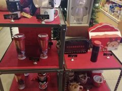 零售区-星巴克(上海汇锦里店)