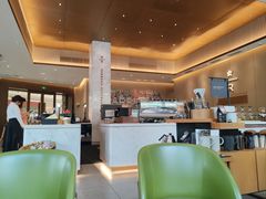 -星巴克臻选(深圳龙华红山天虹店)