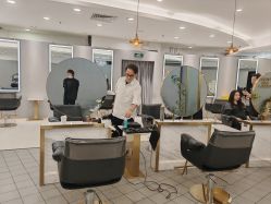 -八佰伴8008星级形象店