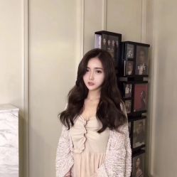 -V HAIR SALON造型