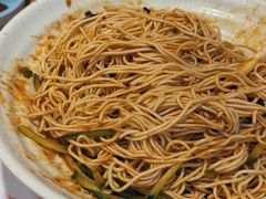 -肥肥虾庄·金牌油焖大虾(汉口城市广场店)