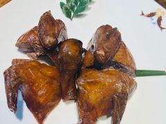 脆皮乳鸽-燕郊烧鸽子(和众店)