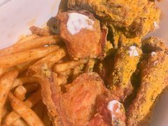 -BHC炸鸡(明洞总店)