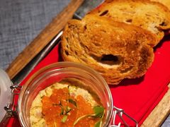 鹅肝面包-弦月窗LUNETTE BY AMANDA(复兴路店)