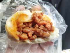 奥尔良鸡腿包-老陶包子铺(南大西南村店)