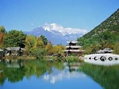 -黑龙潭风景区