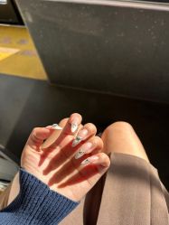 -手牵手美甲