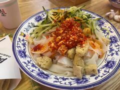 -陕味食族油泼面·小炒盖码面(双榆树店)