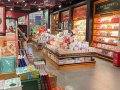 -西西弗书店&矢量咖啡(凯德晶萃广场店)