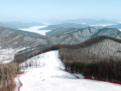 -中旅松花湖滑雪场