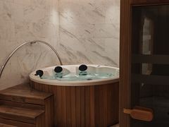 -丽思卡尔顿酒店泳池(金融街店)