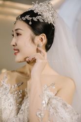 -Lady  Jane高端婚纱礼服馆