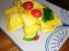 青柠檬拌鲜菠萝-云海肴·云南小炒·汽锅鸡(天津国金汇店)