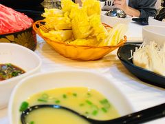 -鲜入围煮花胶鸡海鲜火锅