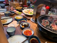 -明洞阿姨·韩式酱蟹烤肉·创意料理(三元桥店)