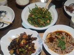 -东口码头·烧鸽子·鱼头泡饼·地方菜(金鹰悦城店)