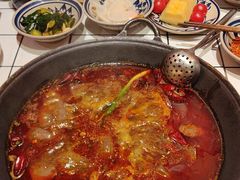 -旧街市鲜货老火锅(大光路店)