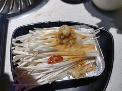 猪油蒜蓉金针菇-正宗齐齐哈尔烤肉·齐牛哥鲜切炭火烤肉(杭州总店)