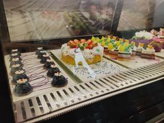 -亚洲国际大酒店·云顶阁旋转自助餐厅