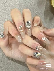 -悦指间美甲美睫