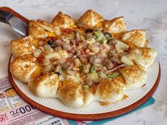 咸蛋黄花轮芝心比萨-必胜客(唐百友谊店)