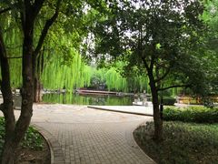 -玲珑塔公园