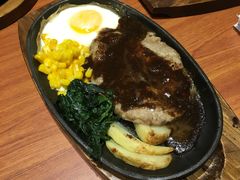 黑胡椒酱浇汉堡-萨莉亚意式餐厅(国和1000店)