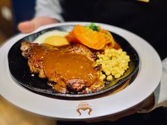 -汤姆家的牛排意面披萨(新城市广场店)